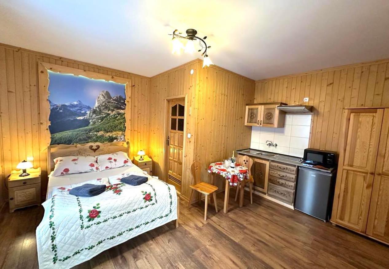 Apartamento Wesoła Chatka - Krupówki 37a Zakopane Exterior foto