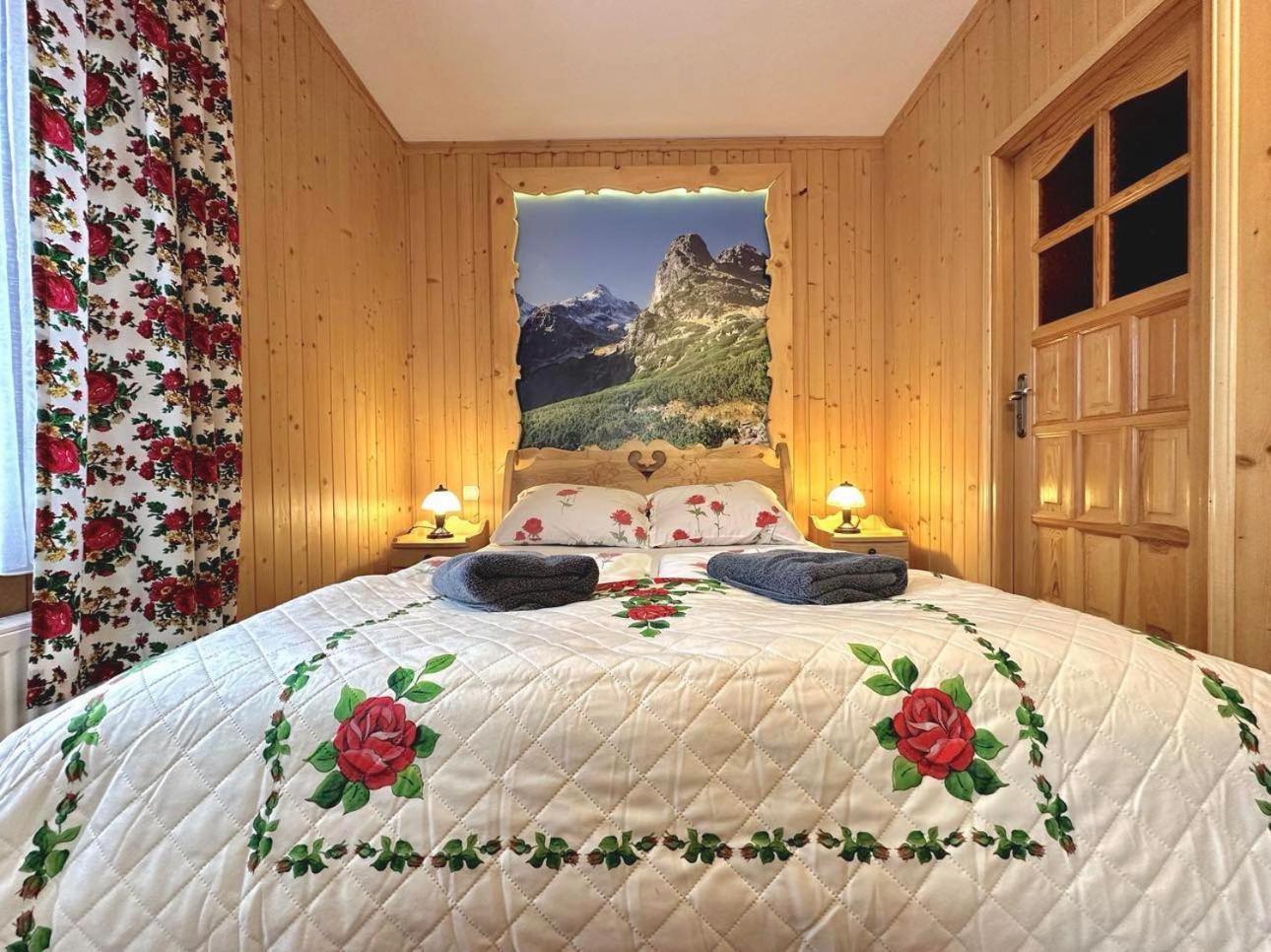 Wesoła Chatka - Krupówki 37a Zakopane Exterior foto