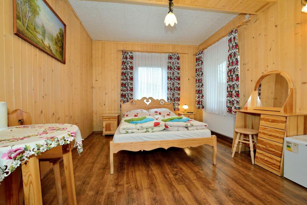 Apartamento Wesoła Chatka - Krupówki 37a Zakopane Exterior foto